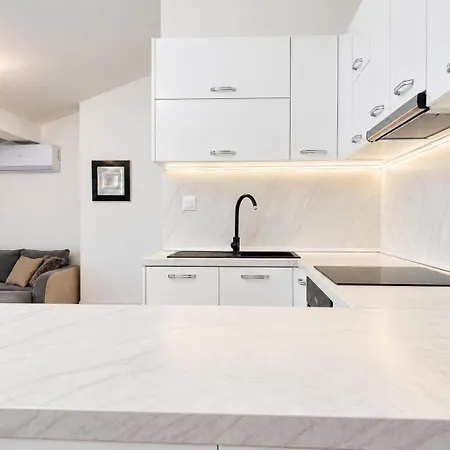 Spacious W/ Space For 6 Guests Apartment